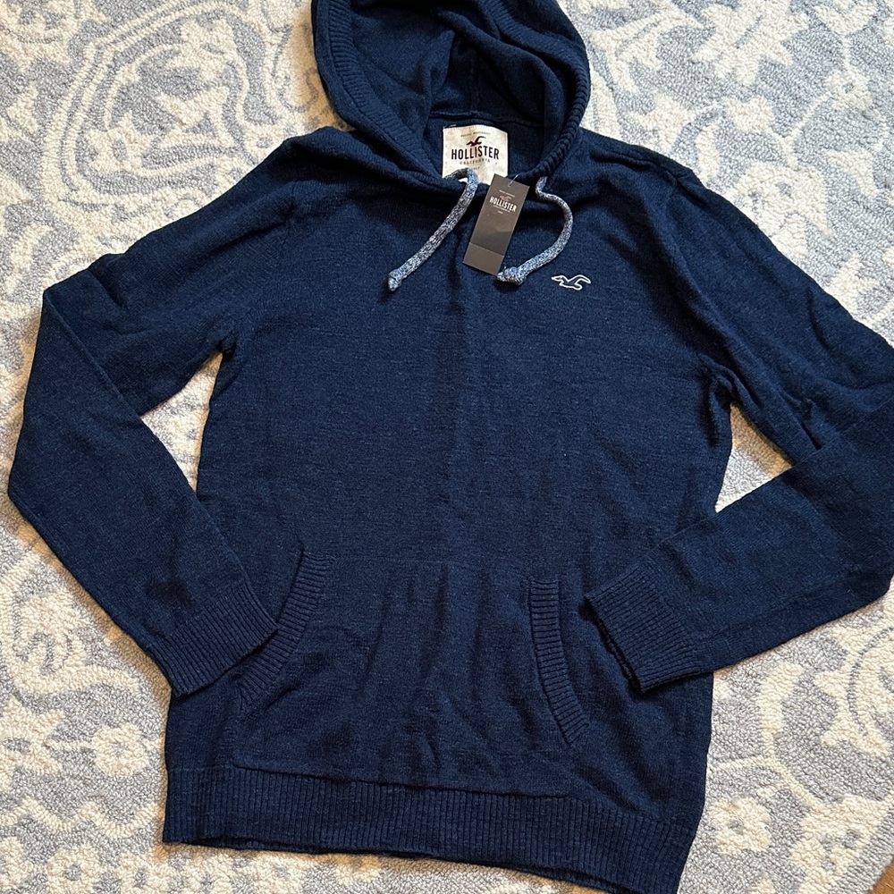 Hollister Men's Dark Blue Hoodie Sweater